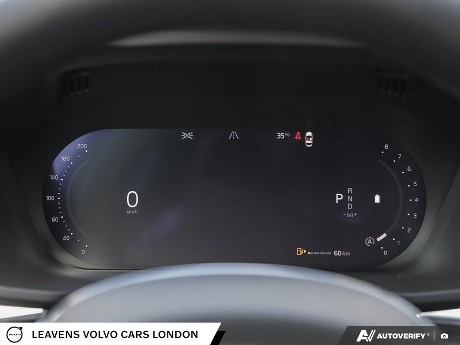 2027 Volvo XC60 PLUS DARK THEME-14