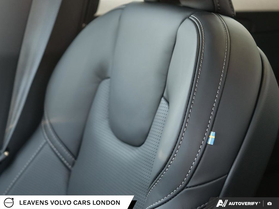 2027 Volvo XC60 ULTRA BLACK EDITION-22