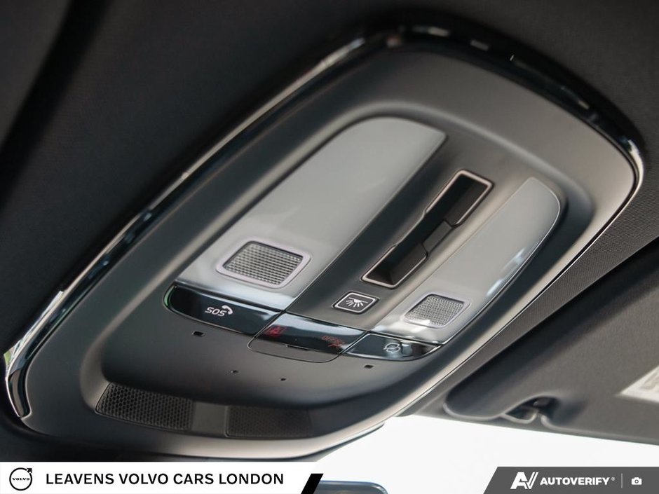 2027 Volvo XC60 ULTRA BLACK EDITION-21