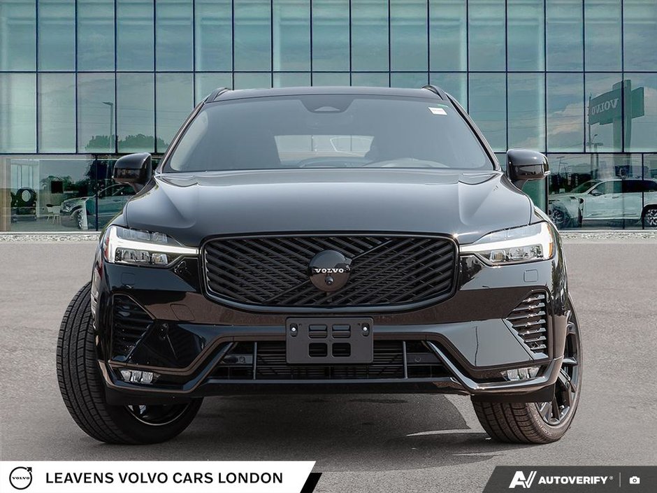 2027 Volvo XC60 ULTRA BLACK EDITION-1