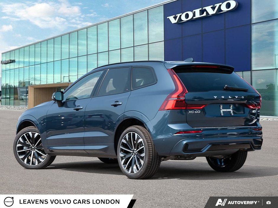 2027 Volvo XC60 ULTRA DARK THEME-3