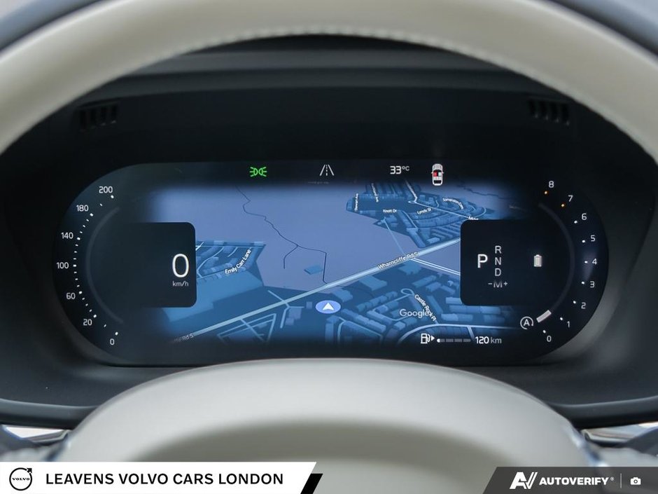 2027 Volvo XC60 ULTRA DARK THEME-14