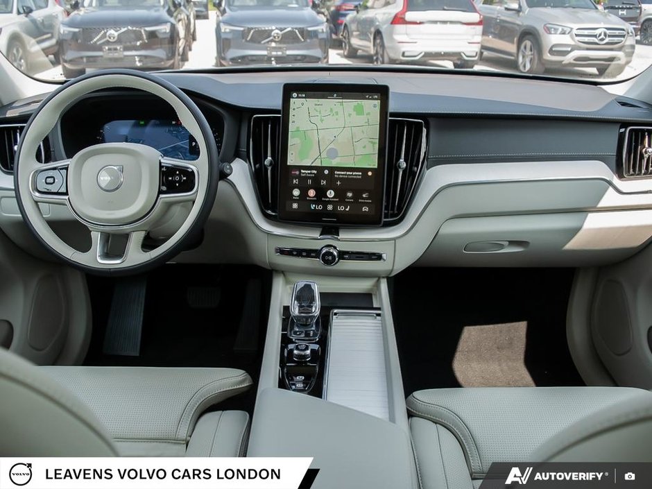 2027 Volvo XC60 ULTRA DARK THEME-24