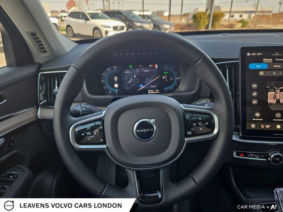 2025 Volvo XC90 PLUG-IN HYBRID PLUS BRIGHT THEME-13