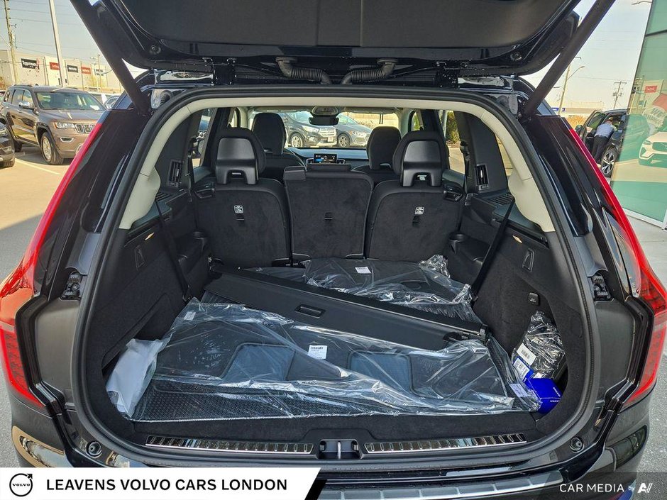 2025 Volvo XC90 PLUG-IN HYBRID PLUS BRIGHT THEME-11