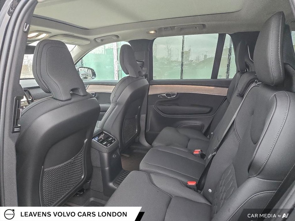 2025 Volvo XC90 PLUG-IN HYBRID CORE BRIGHT THEME-22