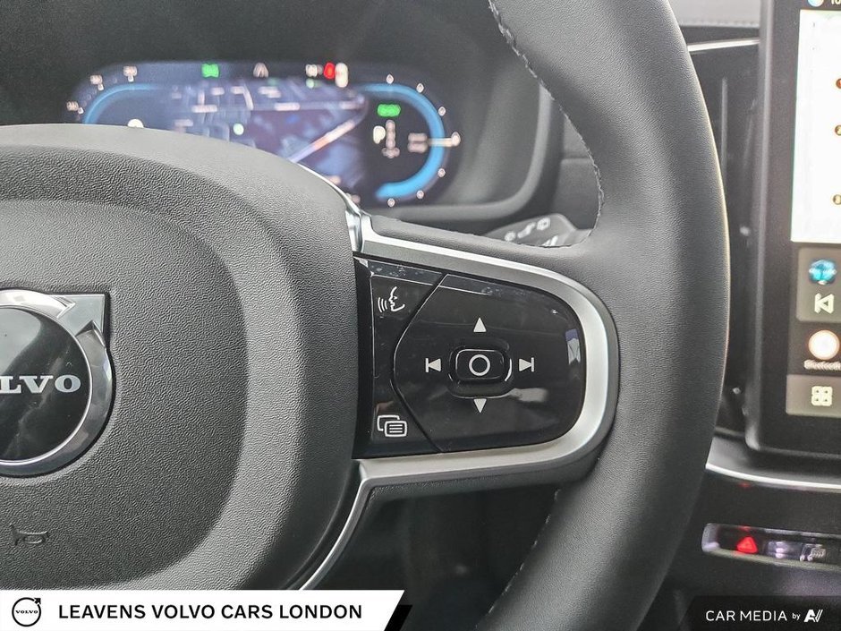 2025 Volvo XC90 PLUG-IN HYBRID CORE BRIGHT THEME-15