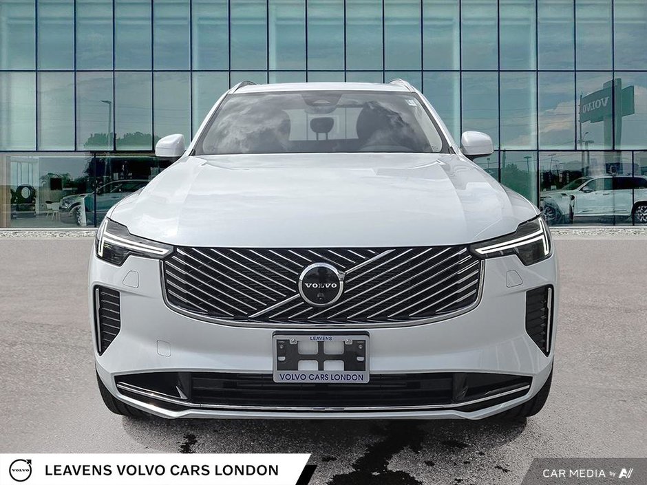 2025 Volvo XC90 PLUG-IN HYBRID PLUS BRIGHT THEME-1