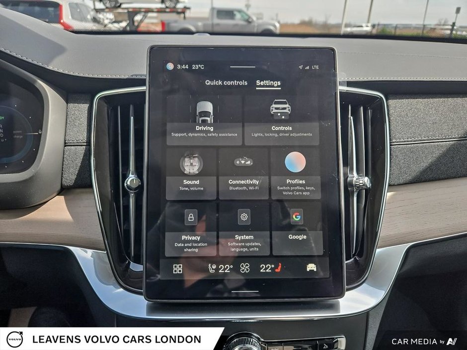 2025 Volvo XC90 PLUG-IN HYBRID PLUS BRIGHT THEME-27