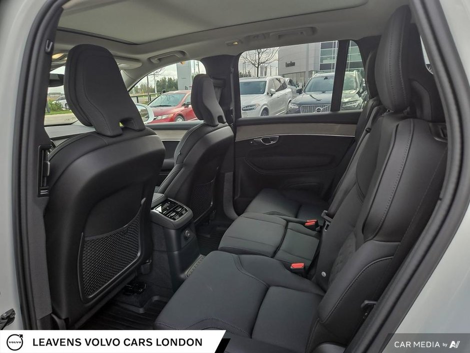 2025 Volvo XC90 PLUG-IN HYBRID PLUS BRIGHT THEME-22