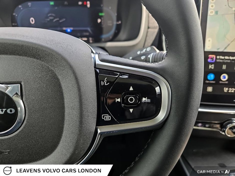 2025 Volvo XC90 PLUG-IN HYBRID PLUS BRIGHT THEME-15