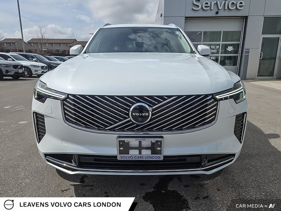 2025 Volvo XC90 PLUG-IN HYBRID PLUS BRIGHT THEME-8