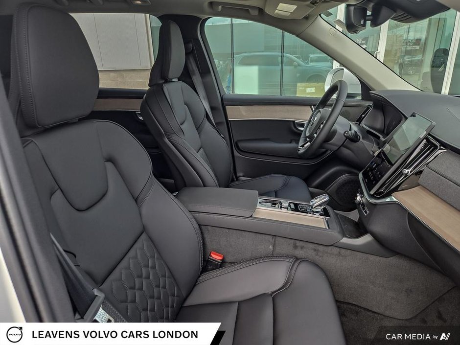 2025 Volvo XC90 PLUG-IN HYBRID PLUS BRIGHT THEME-21