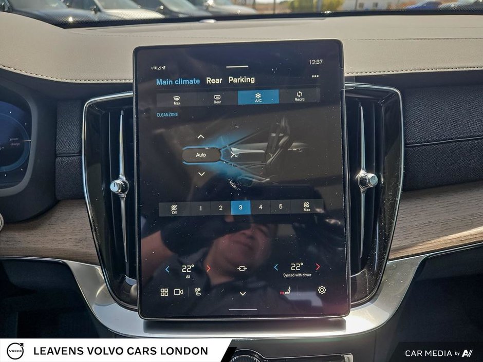 2025 Volvo XC90 PLUG-IN HYBRID PLUS BRIGHT THEME-29