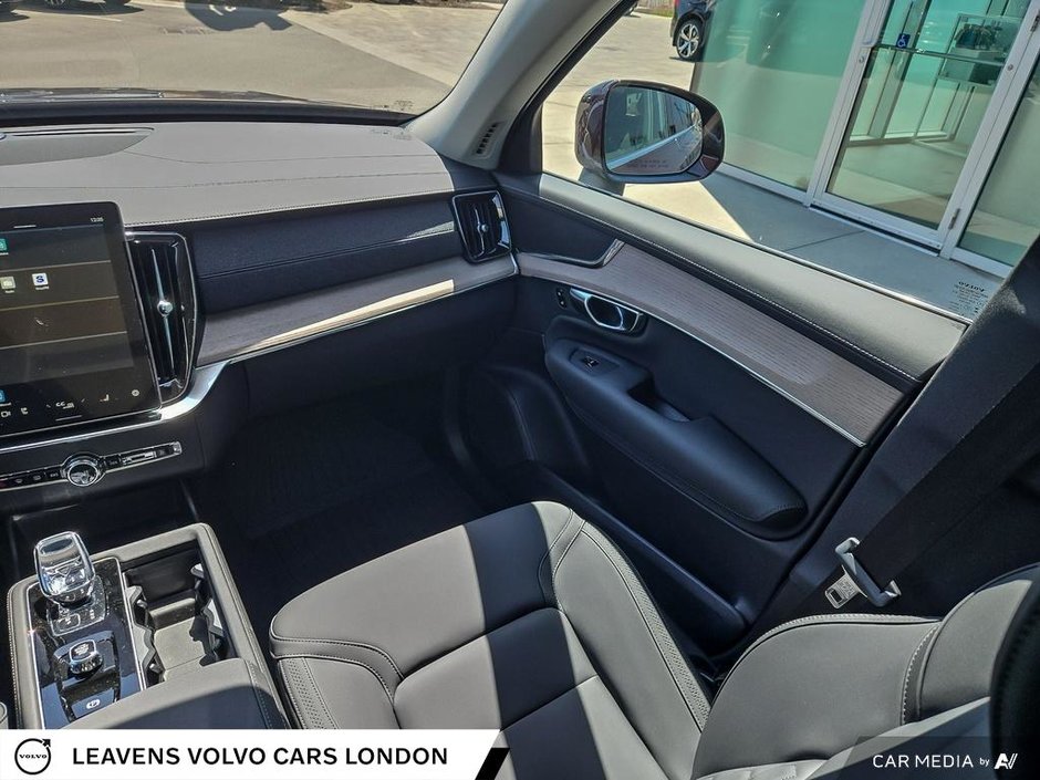 2025 Volvo XC90 PLUG-IN HYBRID PLUS BRIGHT THEME-24