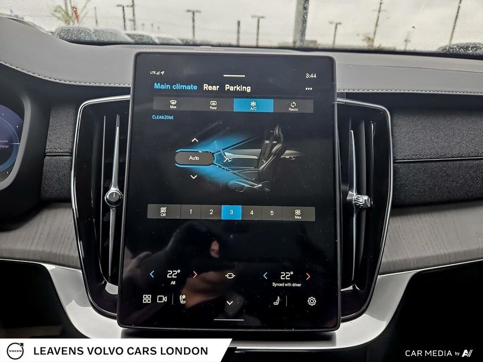 2025 Volvo XC90 PLUG-IN HYBRID ULTRA BRIGHT THEME-29