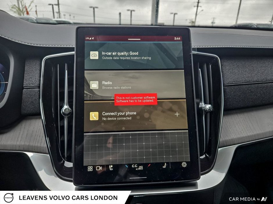 2025 Volvo XC90 PLUG-IN HYBRID ULTRA BRIGHT THEME-26