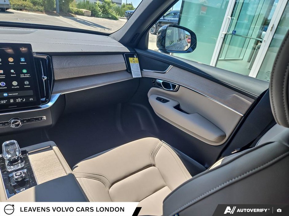 2026 Volvo XC90 PLUG-IN HYBRID PLUS DARK THEME-24