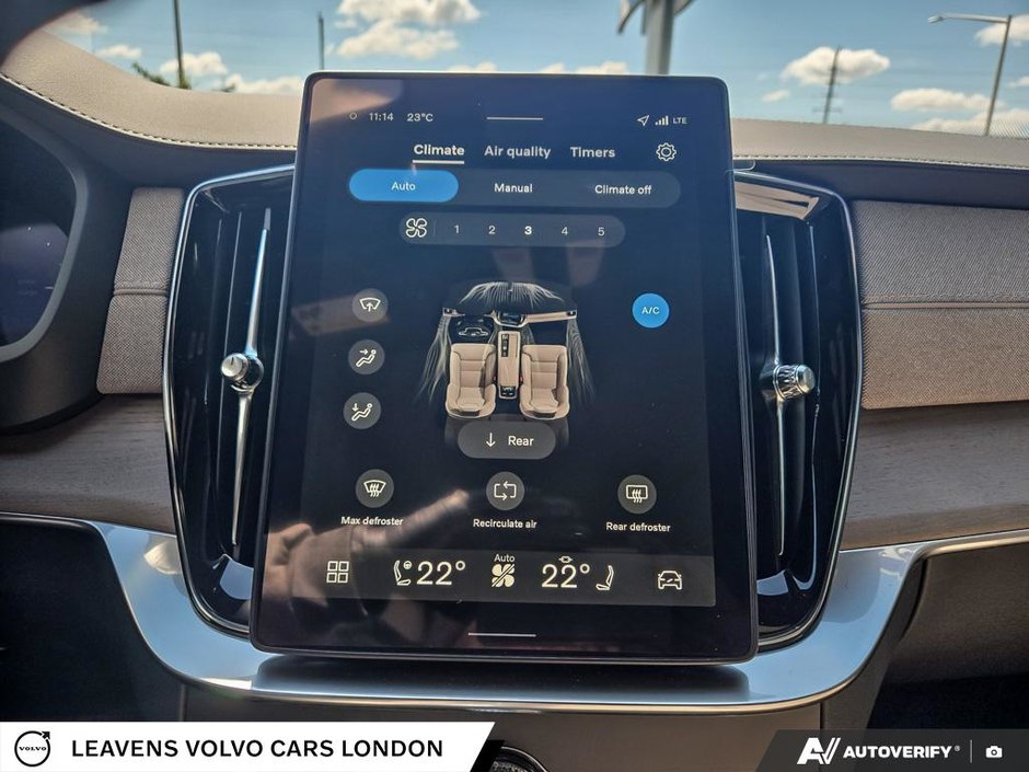 2026 Volvo XC90 PLUG-IN HYBRID PLUS DARK THEME-29