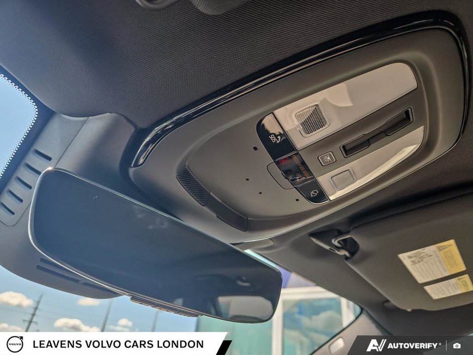 2026 Volvo XC90 PLUG-IN HYBRID PLUS DARK THEME-20