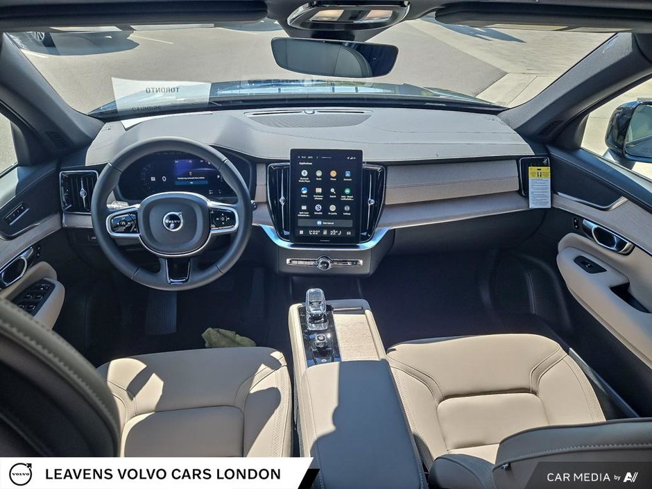 2026 Volvo XC90 Plug-In Hybrid PLUS DARK THEME-23