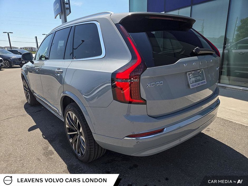 2026 Volvo XC90 Plug-In Hybrid PLUS BRIGHT THEME-6