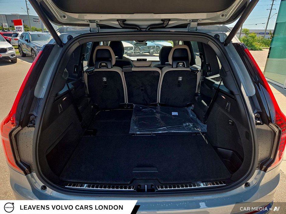 2026 Volvo XC90 Plug-In Hybrid PLUS BRIGHT THEME-11