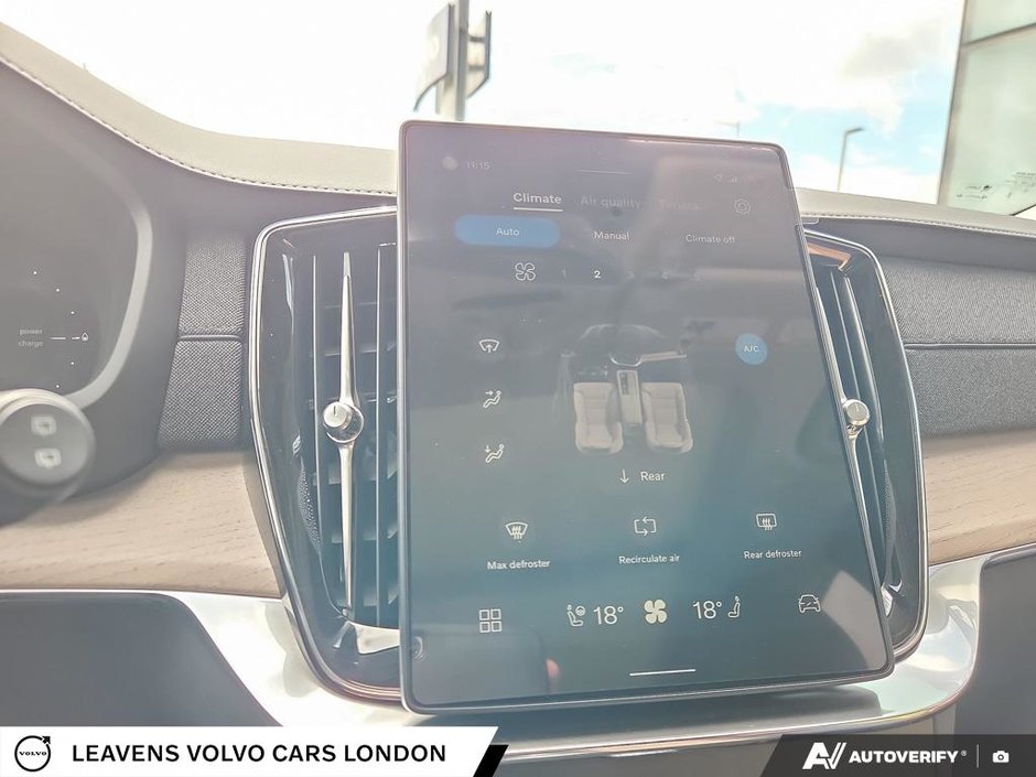 2026 Volvo XC90 PLUG-IN HYBRID PLUS DARK THEME-29