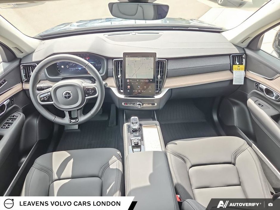 2026 Volvo XC90 PLUG-IN HYBRID PLUS DARK THEME-23