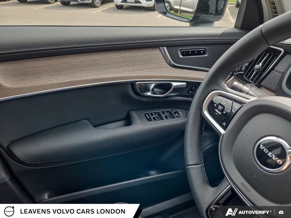 2026 Volvo XC90 PLUG-IN HYBRID PLUS DARK THEME-16