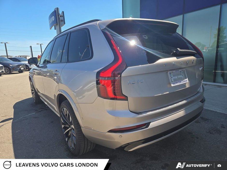 2026 Volvo XC90 PLUG-IN HYBRID PLUS DARK THEME-10