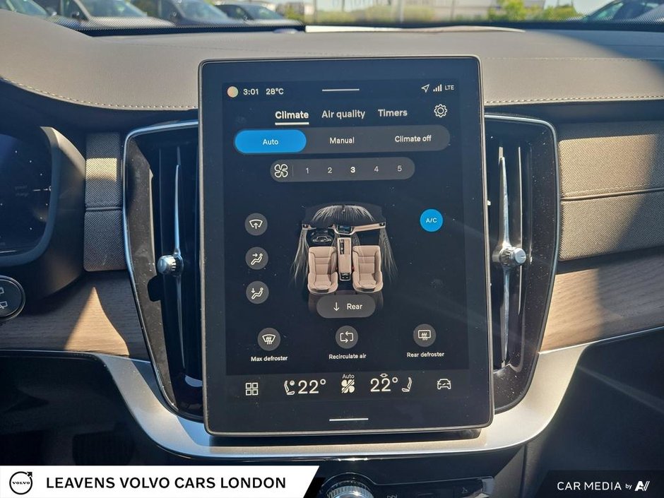 2026 Volvo XC90 Plug-In Hybrid PLUS DARK THEME-29