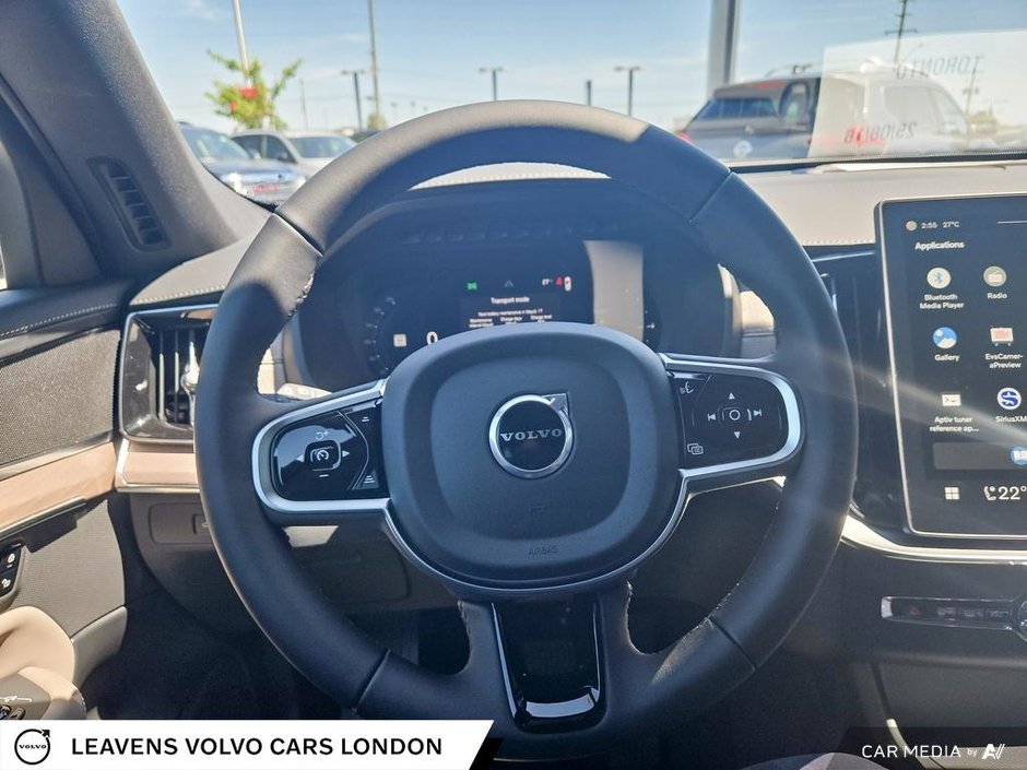 2026 Volvo XC90 Plug-In Hybrid PLUS DARK THEME-13