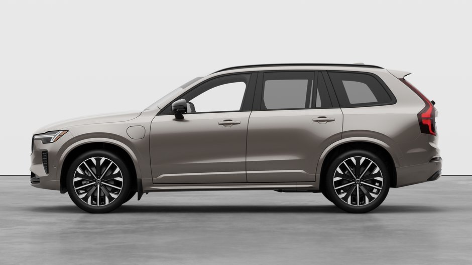 2026 Volvo XC90 PLUG-IN HYBRID PLUS DARK THEME-7