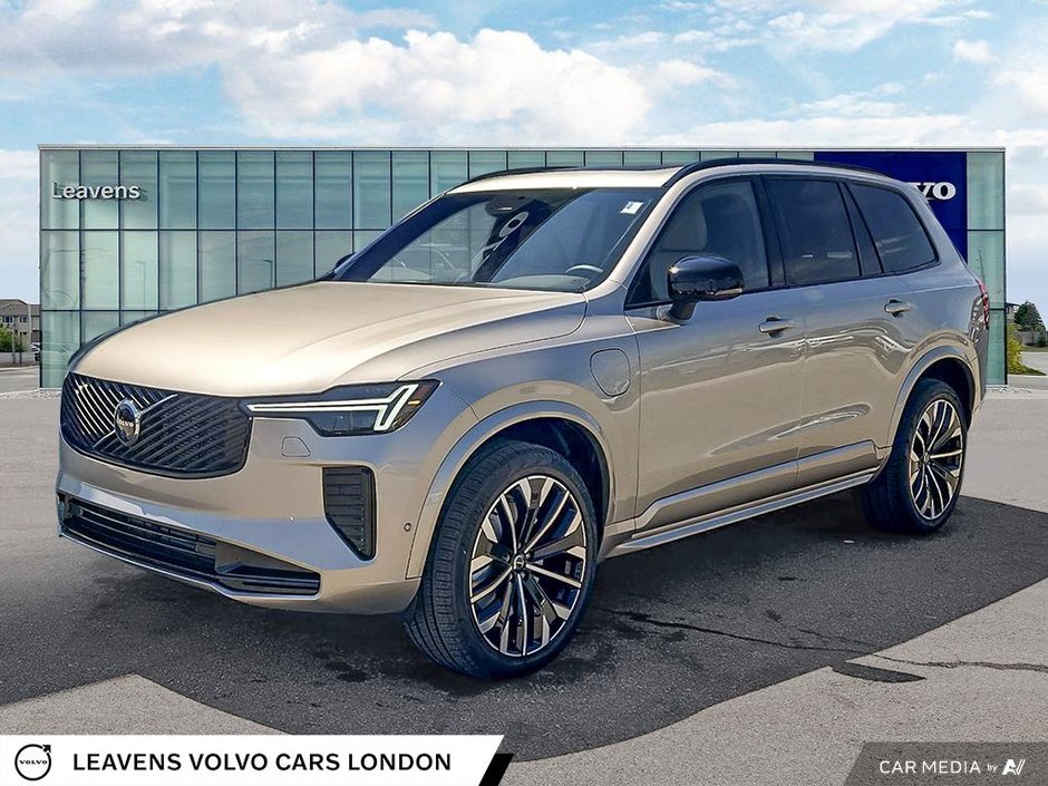 2026 Volvo XC90 Plug-In Hybrid PLUS DARK THEME-2