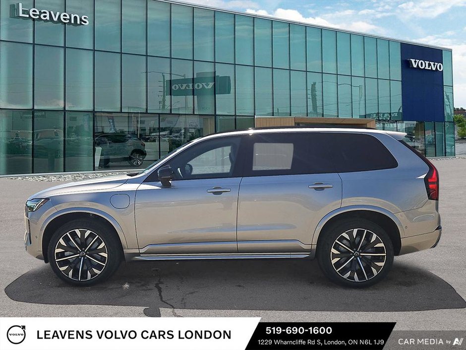 2026 Volvo XC90 Plug-In Hybrid PLUS DARK THEME-0