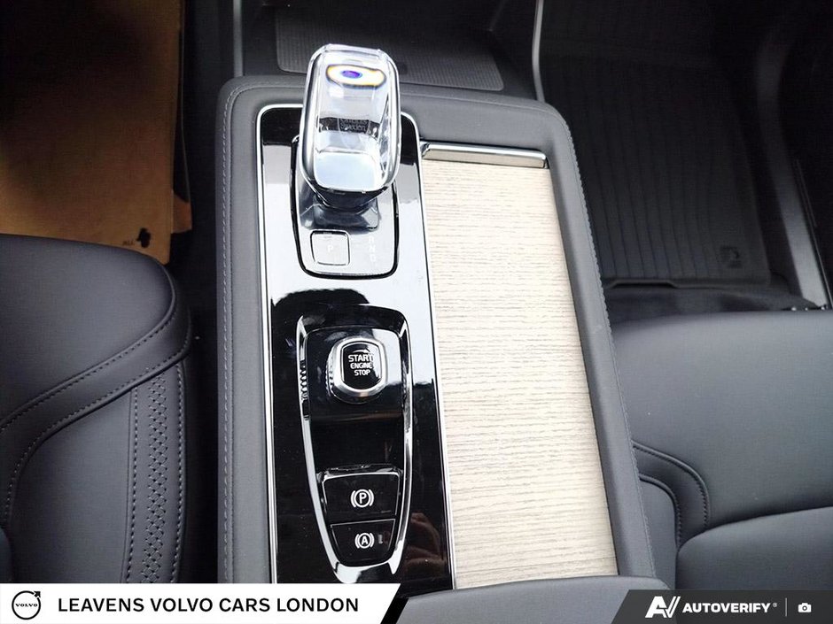 2026 Volvo XC90 Plug-In Hybrid PLUS BRIGHT THEME-23