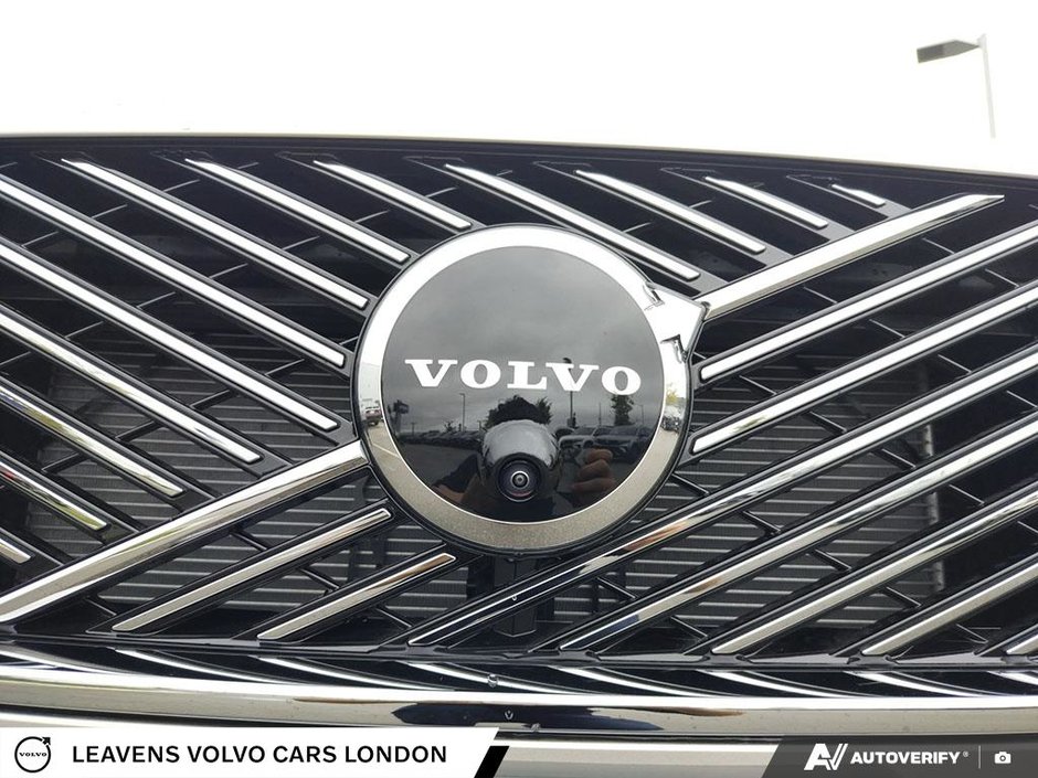 2026 Volvo XC90 Plug-In Hybrid PLUS BRIGHT THEME-8