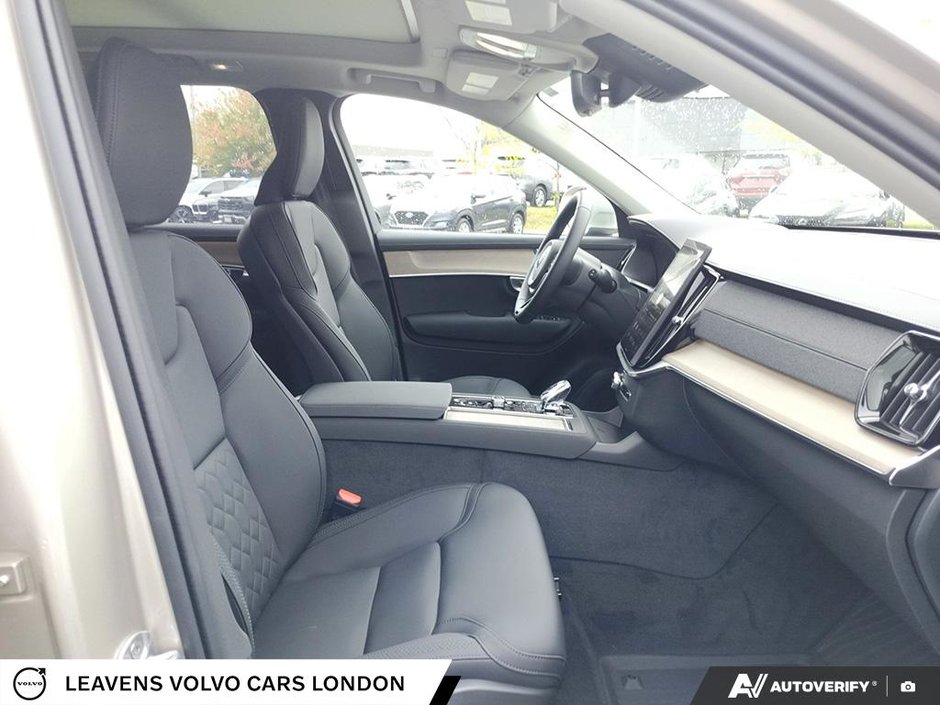 2026 Volvo XC90 Plug-In Hybrid PLUS BRIGHT THEME-25