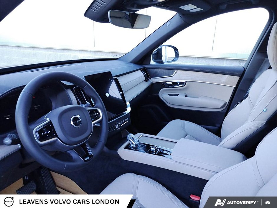 2026 Volvo XC90 PLUG-IN HYBRID CORE BRIGHT THEME-12