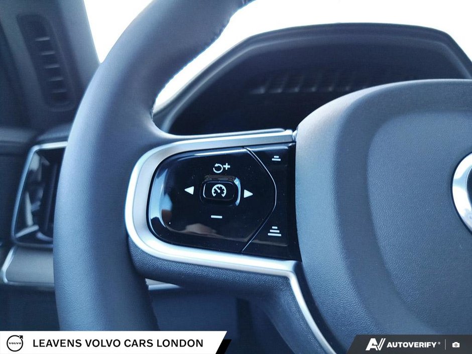 2026 Volvo XC90 PLUG-IN HYBRID CORE BRIGHT THEME-18