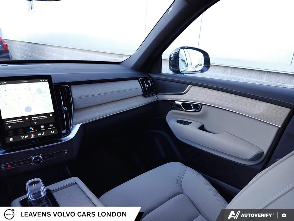 2026 Volvo XC90 PLUG-IN HYBRID CORE BRIGHT THEME-28