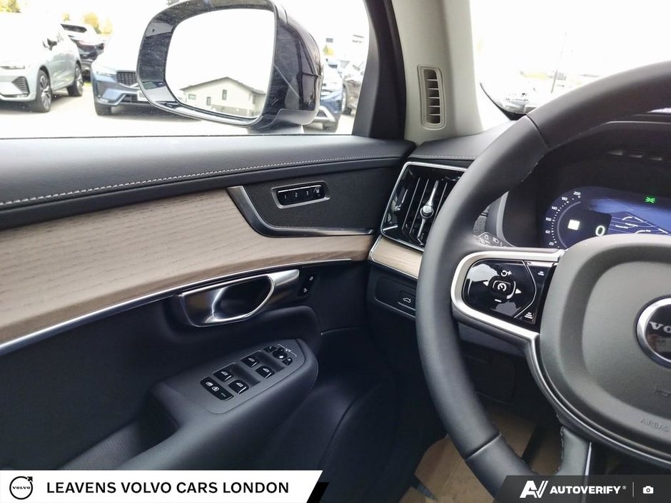 2026 Volvo XC90 PLUG-IN HYBRID PLUS DARK THEME-16