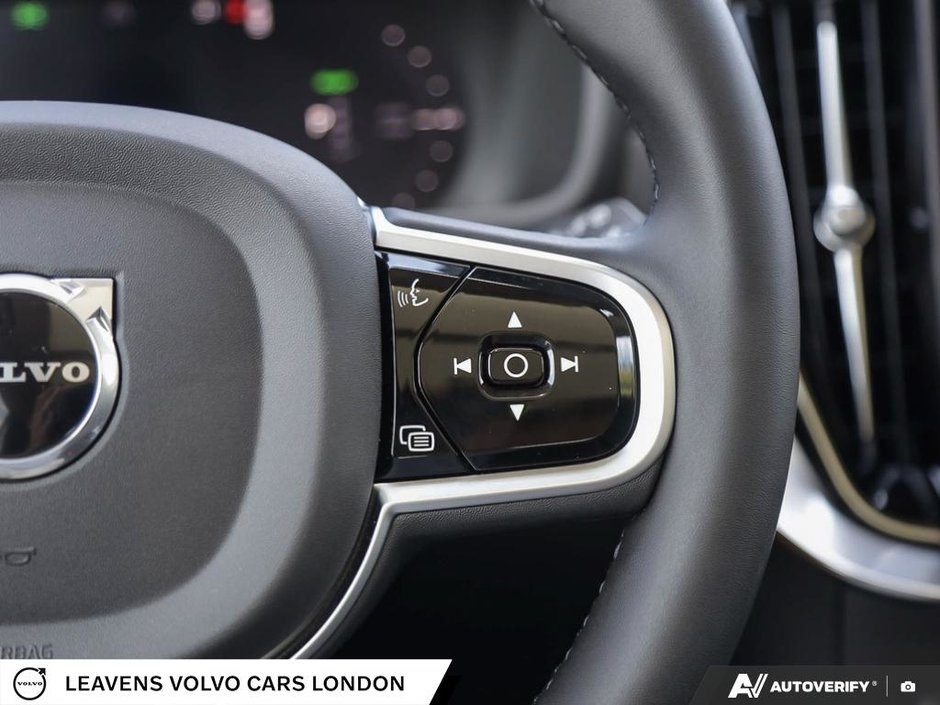 2026 Volvo XC90 PLUG-IN HYBRID PLUS BRIGHT THEME-17
