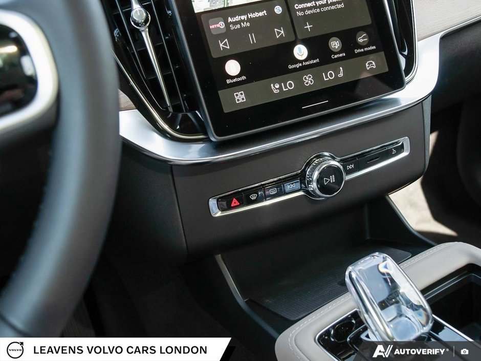 2026 Volvo XC90 PLUG-IN HYBRID PLUS DARK THEME-19