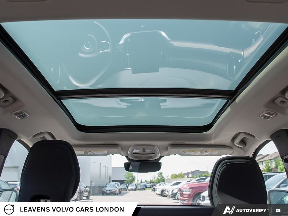 2026 Volvo XC90 PLUG-IN HYBRID PLUS DARK THEME-25