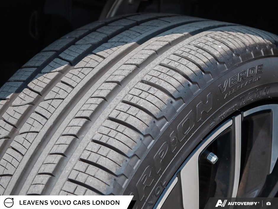 2026 Volvo XC90 PLUG-IN HYBRID PLUS DARK THEME-6