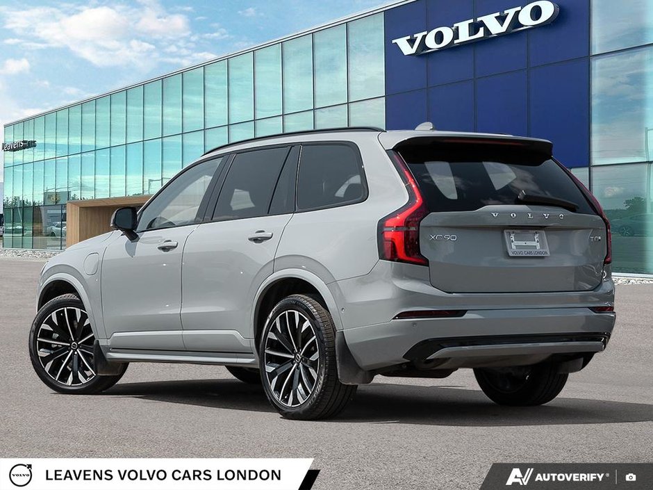 2026 Volvo XC90 PLUG-IN HYBRID PLUS DARK THEME-3