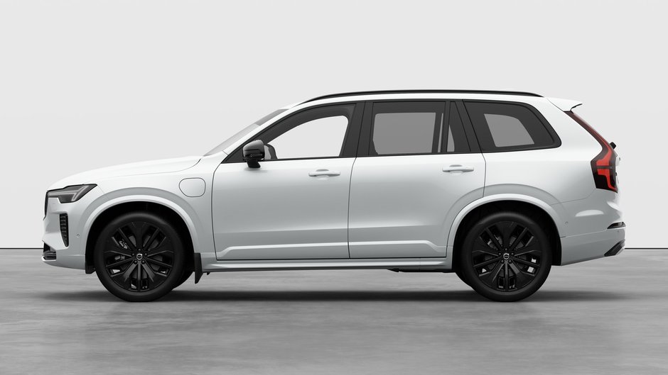 2027 Volvo XC90 PLUG-IN HYBRID ULTRA BLACK EDITION-7