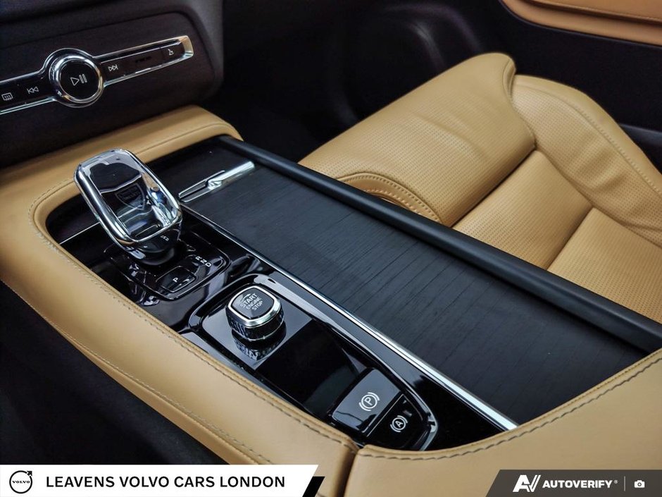 2024 Volvo XC90 RECHARGE ULTIMATE BRIGHT THEME-17